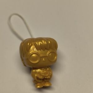 *ULTRA RARE* GOLDEN HARRY POTTER KINDER EGG COLLECTABLE